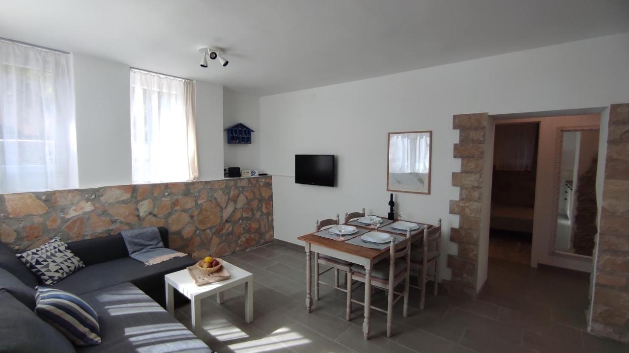 Apartment Loparina Nerezine Luaran gambar